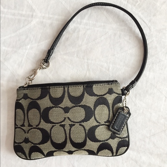 COACH Pochette Purse - Picture 3 of 4